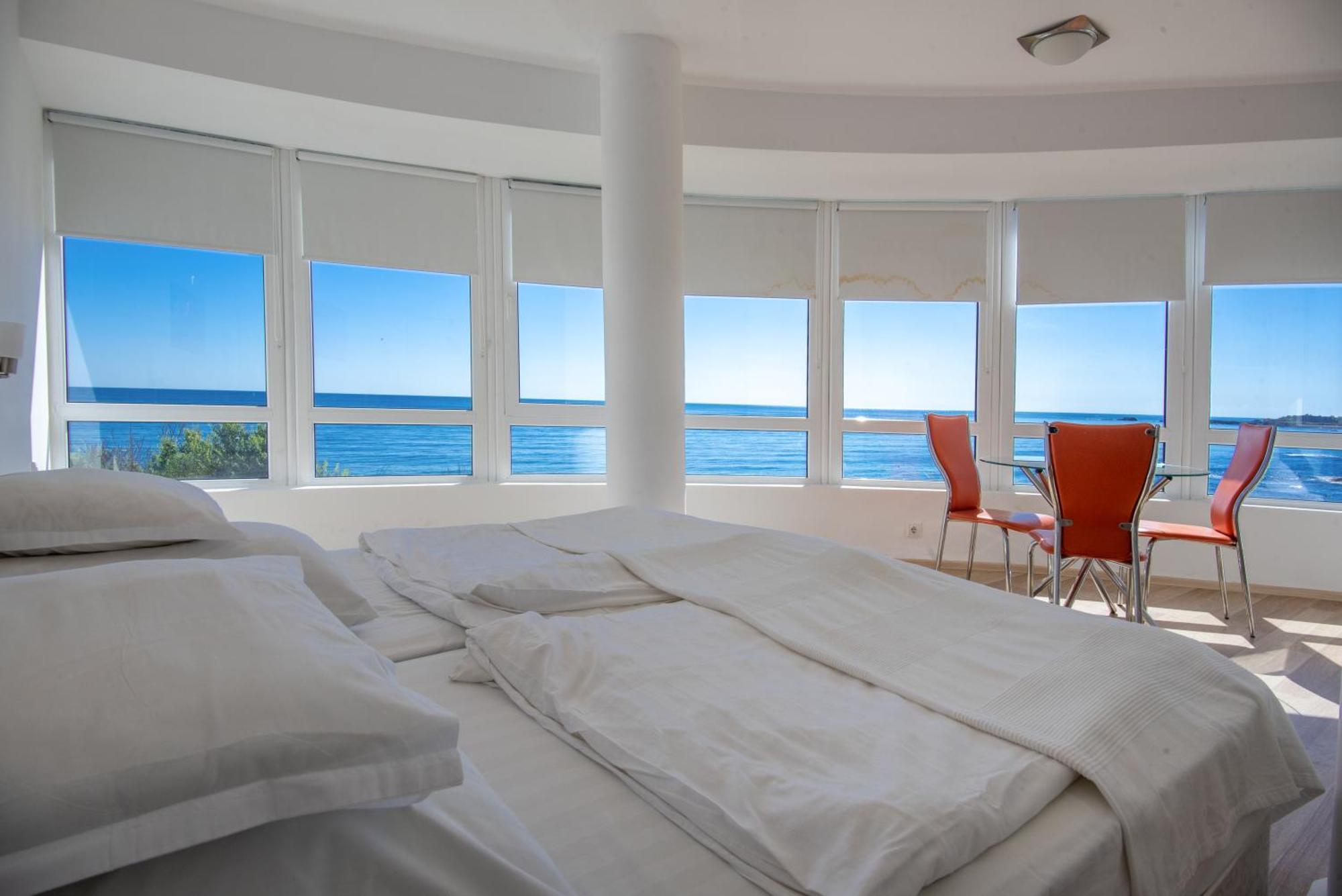 Aparthotel Romance Kiten  Ngoại thất bức ảnh