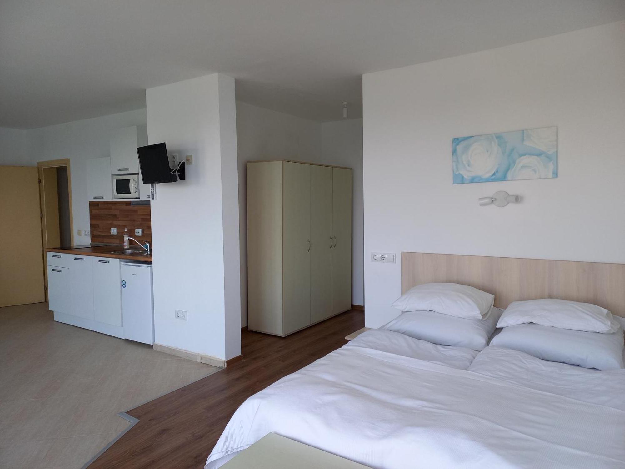 Aparthotel Romance Kiten  Ngoại thất bức ảnh